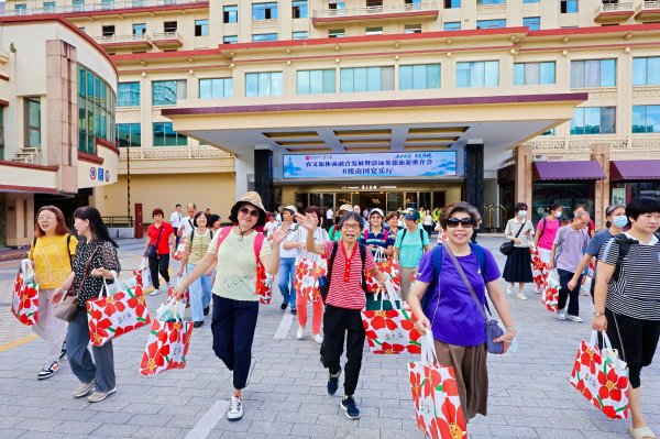 掌牛宝 暑假去英德避暑，这些新玩法值得pick｜暑期文旅消费情报